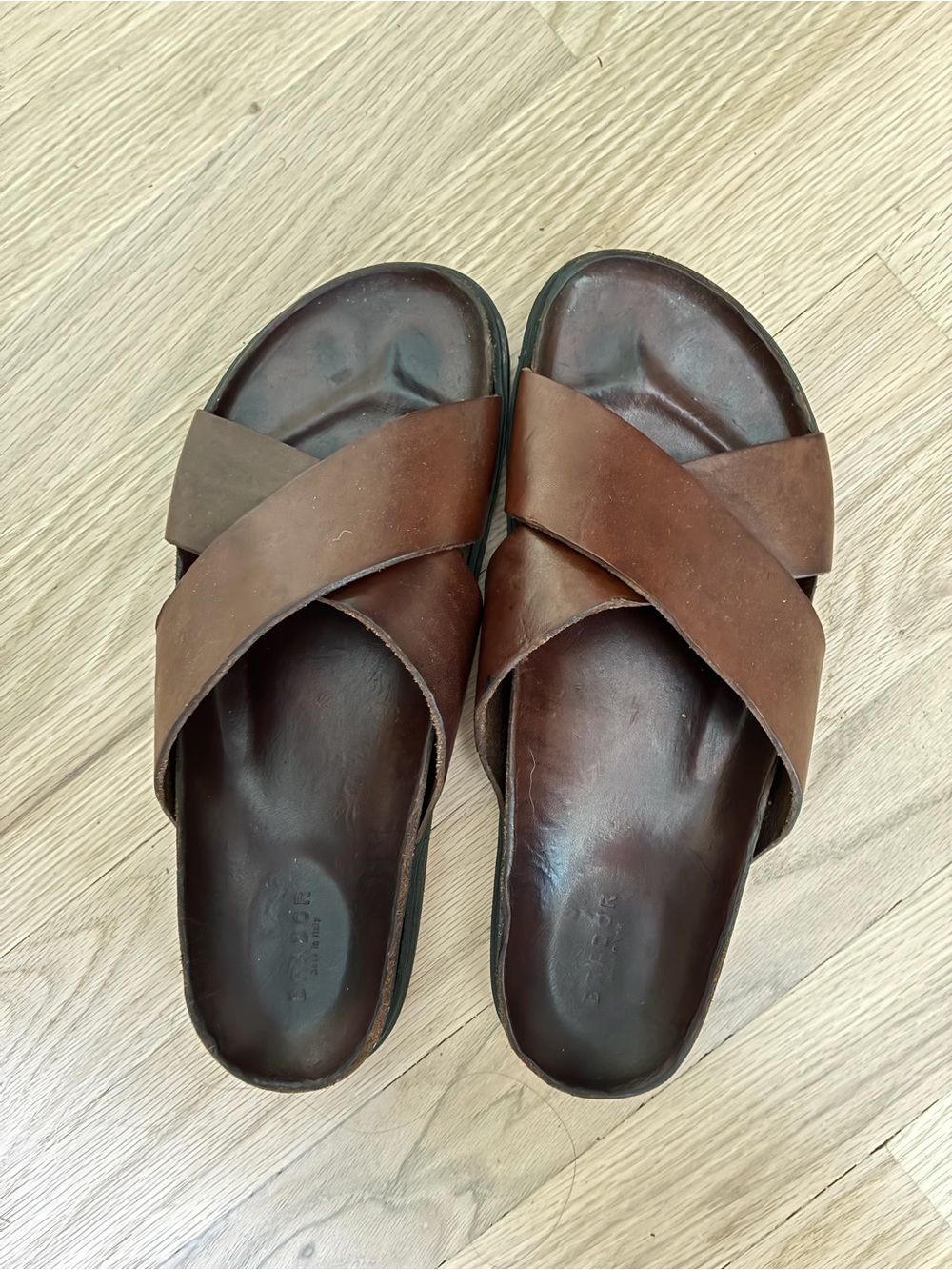 Brador Women’s Brown Leather Cross-Strap Slide Sandals